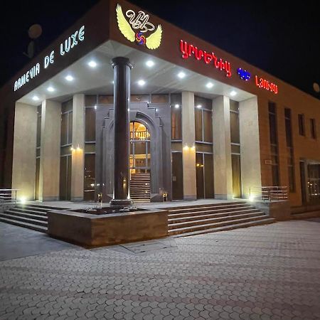 Joy Hotel Apartament Yerevan Exterior photo