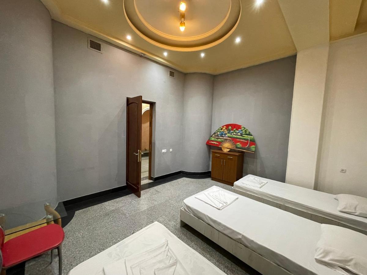 Joy Hotel Apartament Yerevan Exterior photo